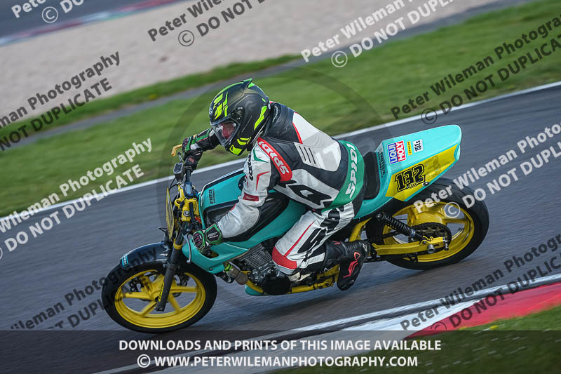 donington no limits trackday;donington park photographs;donington trackday photographs;no limits trackdays;peter wileman photography;trackday digital images;trackday photos